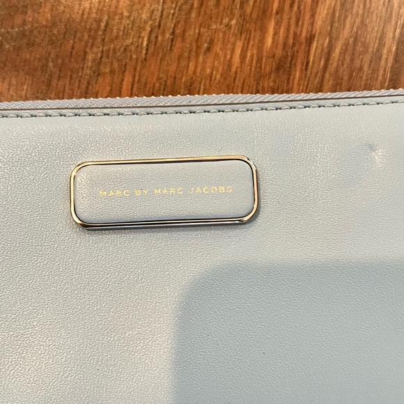 MARC JACOBS Leather Zip Around Clutch Wallet - Picture 6 of 9